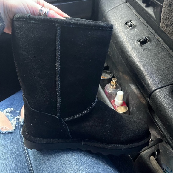 Brand new in box bearpaw  boots in black size 7-8 - Picture 6 of 9